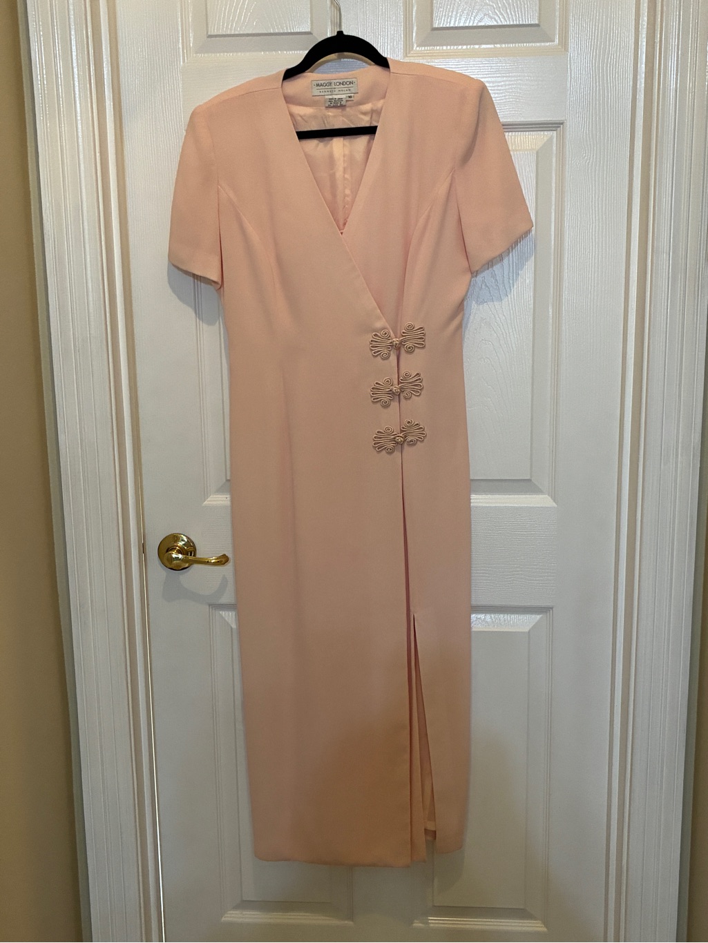 Maggie London Blush Pink Short Sleeve Wrap Long Dress, New Size 10.